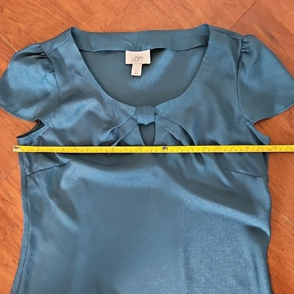 LOFT Blue Cap Sleeve Tie Front Blouse - Picture 6 of 7